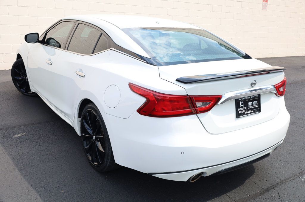2017 Nissan Maxima SR photo 7