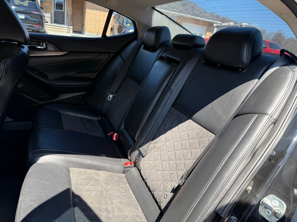 2017 Nissan Maxima SR 3.5L - 22989664 - 30