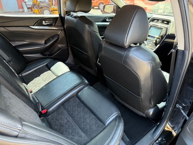 2017 Nissan Maxima SR 3.5L - 22989664 - 39