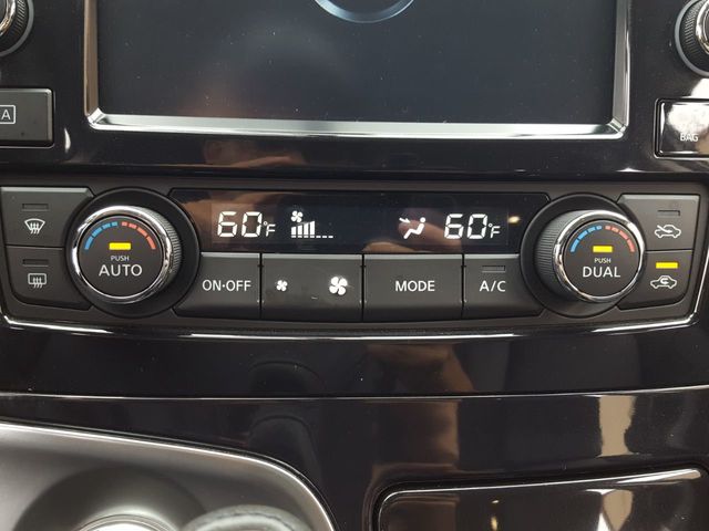 2017 Nissan Maxima SR 3.5L w/Navigation - 18033916 - 24