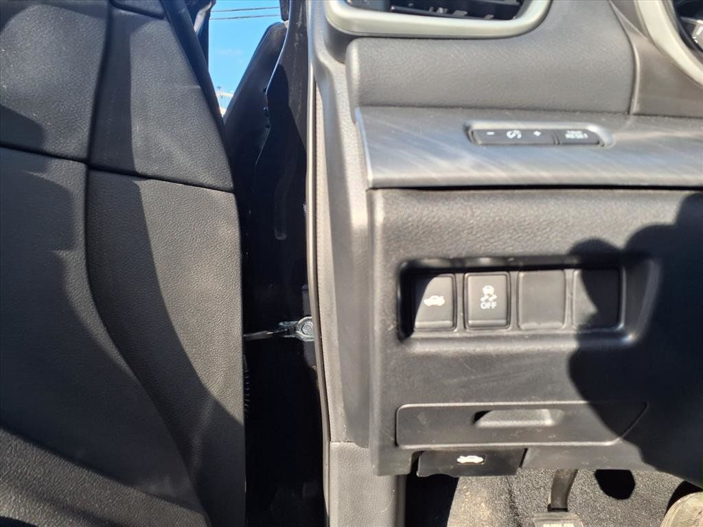 2017 Nissan Maxima SV - 22926901 - 16