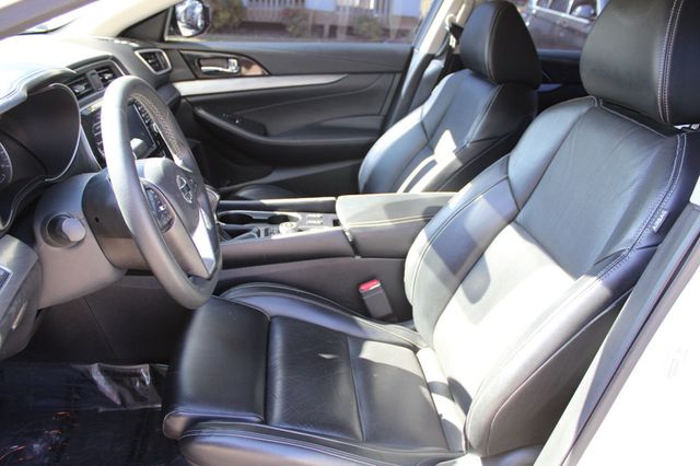 2017 Nissan Maxima SV 3.5L - 22935451 - 11