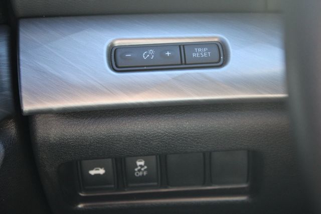 2017 Nissan Maxima SV 3.5L - 22935451 - 21