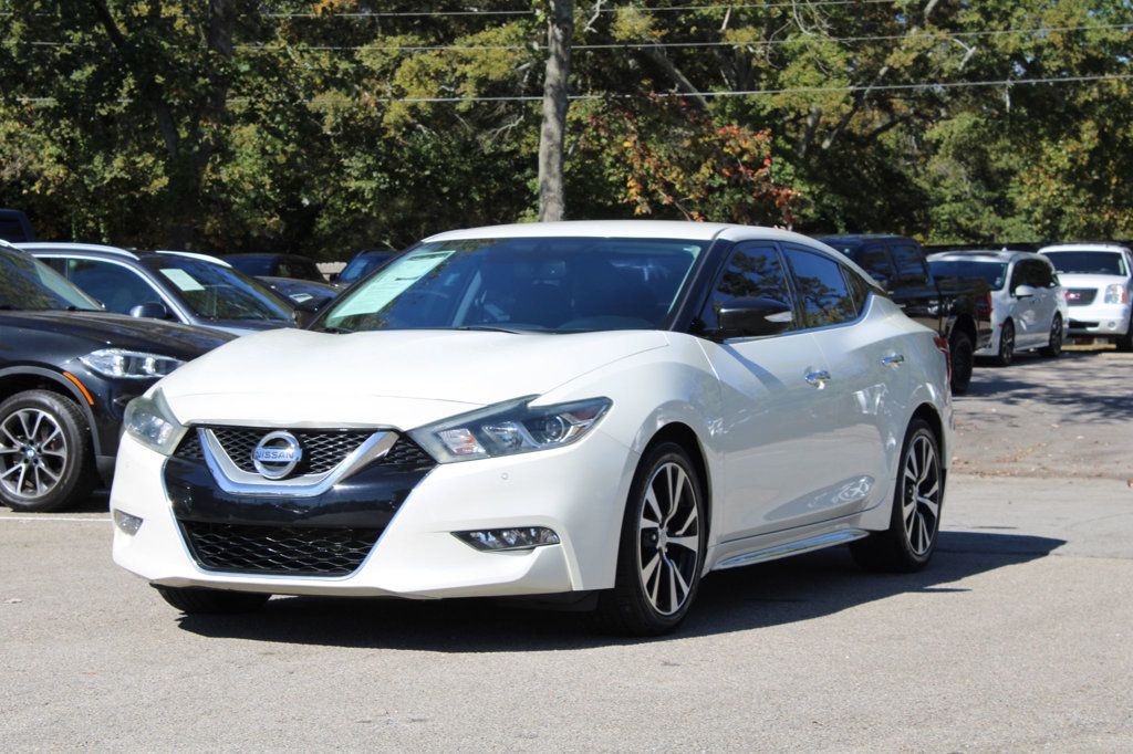 2017 Nissan Maxima SV photo 3