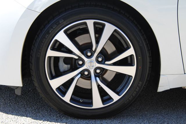 2017 Nissan Maxima SV 3.5L - 22935451 - 33