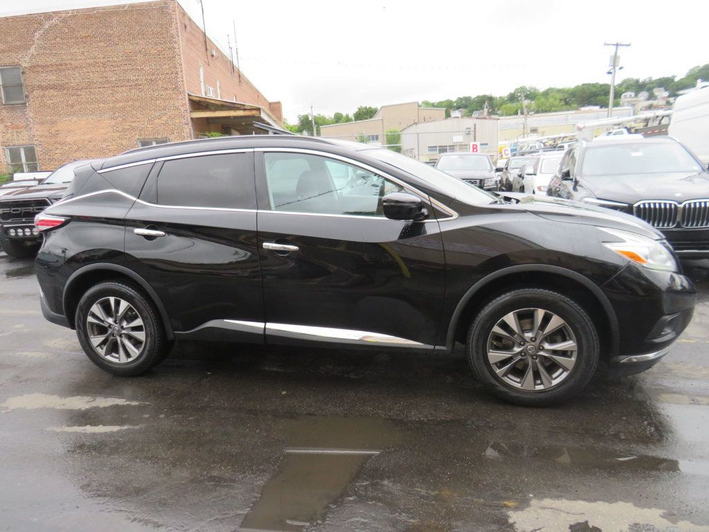 2017 Nissan Murano SV photo 4