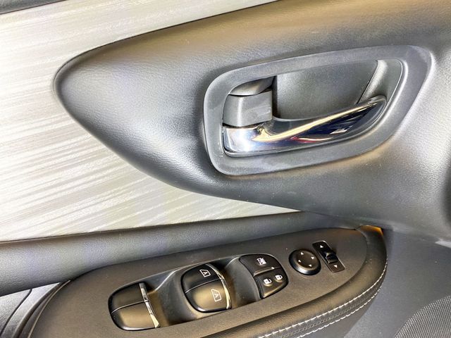 2017 Nissan Murano AWD Platinum - 22980474 - 19