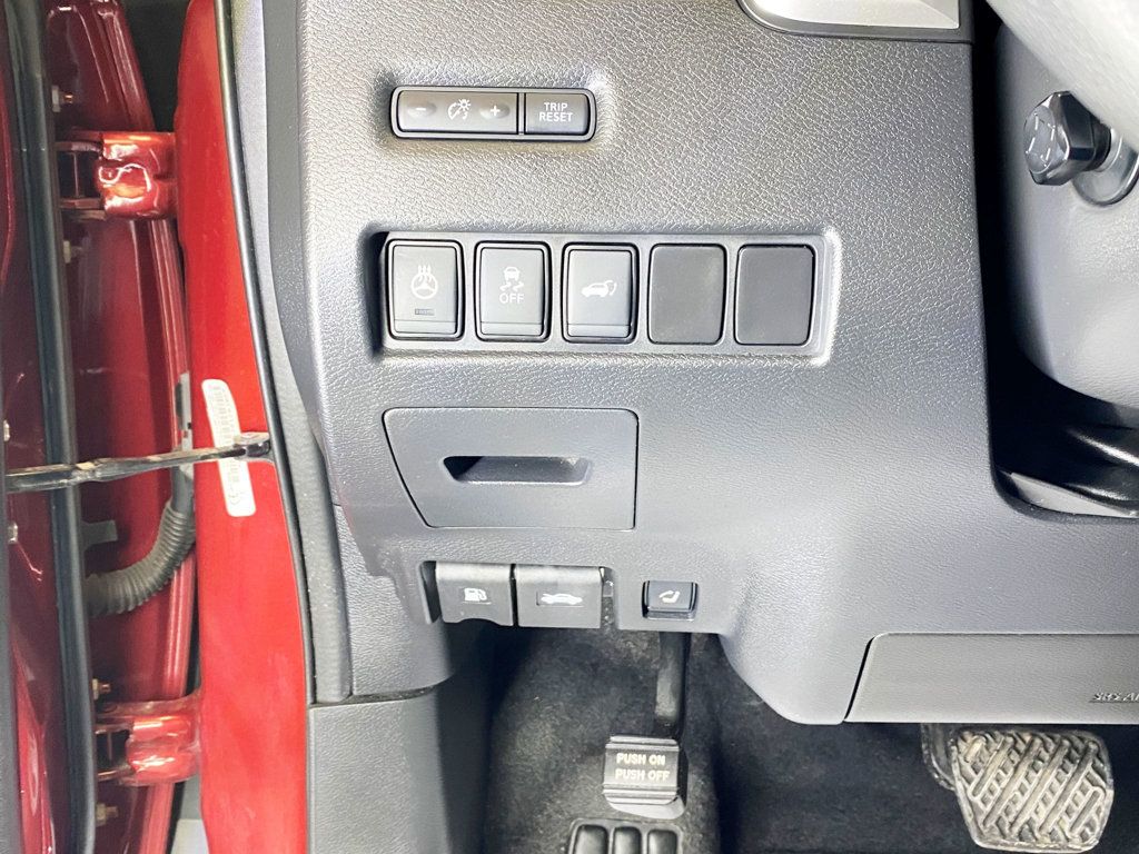 2017 Nissan Murano AWD Platinum - 22980474 - 25