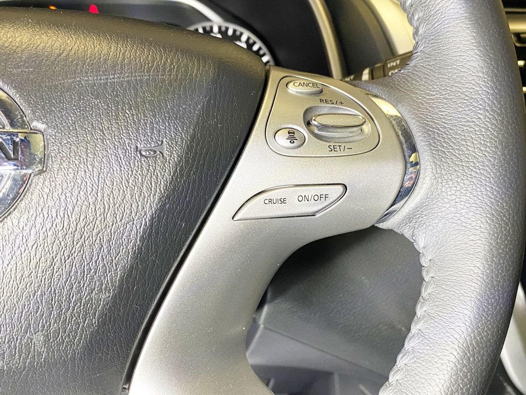 2017 Nissan Murano AWD Platinum - 22980474 - 28