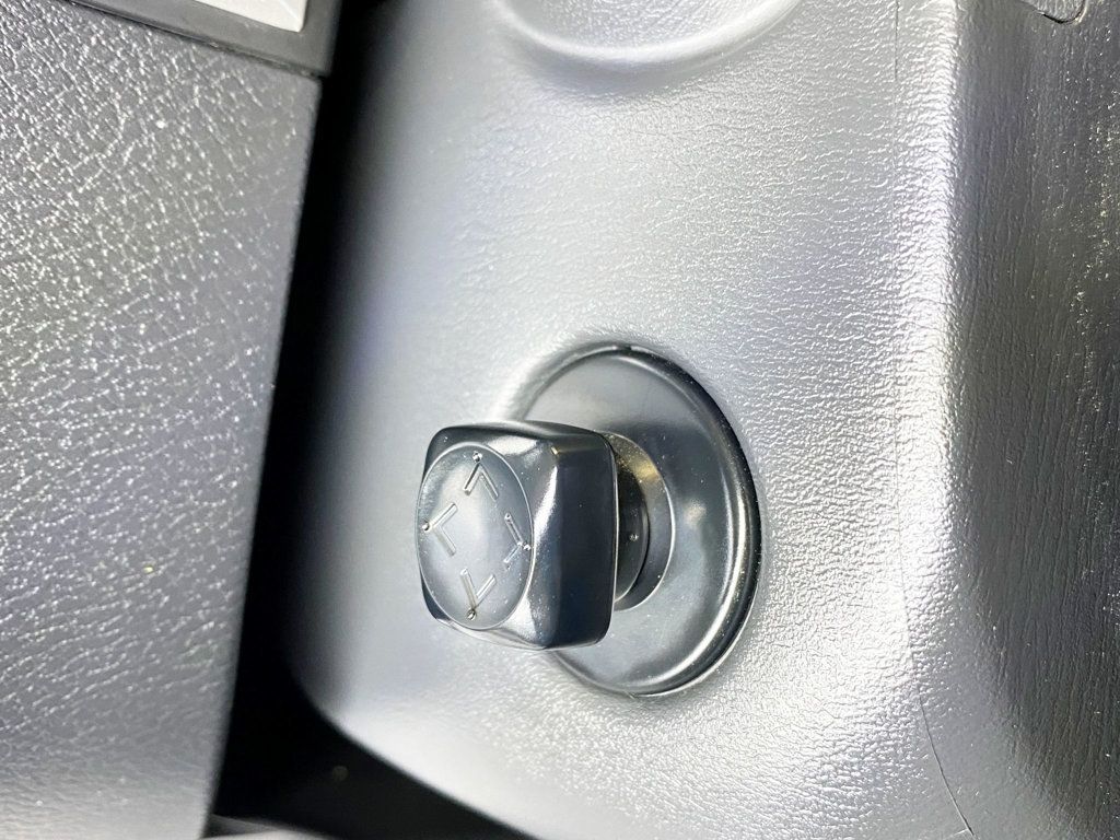 2017 Nissan Murano AWD Platinum - 22980474 - 30