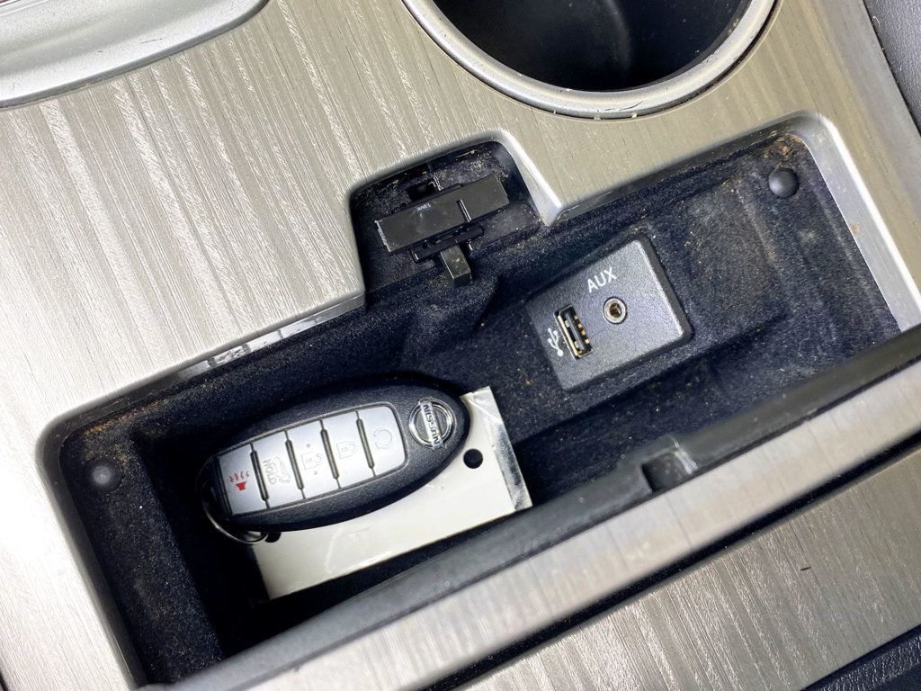 2017 Nissan Murano AWD Platinum - 22980474 - 38