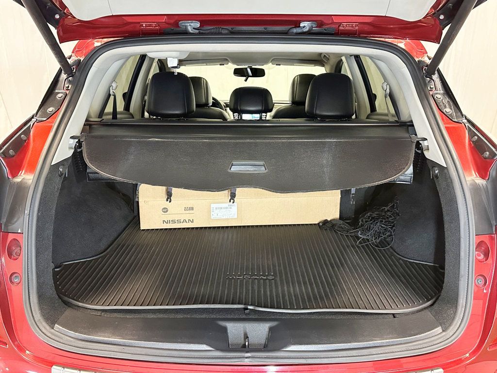 2017 Nissan Murano AWD Platinum - 23079565 - 44