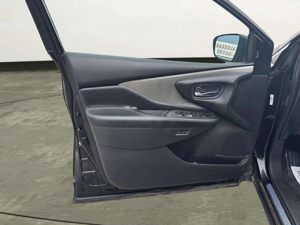 2017 Nissan Murano Platinum AWD 4dr SUV - 23017467 - 9