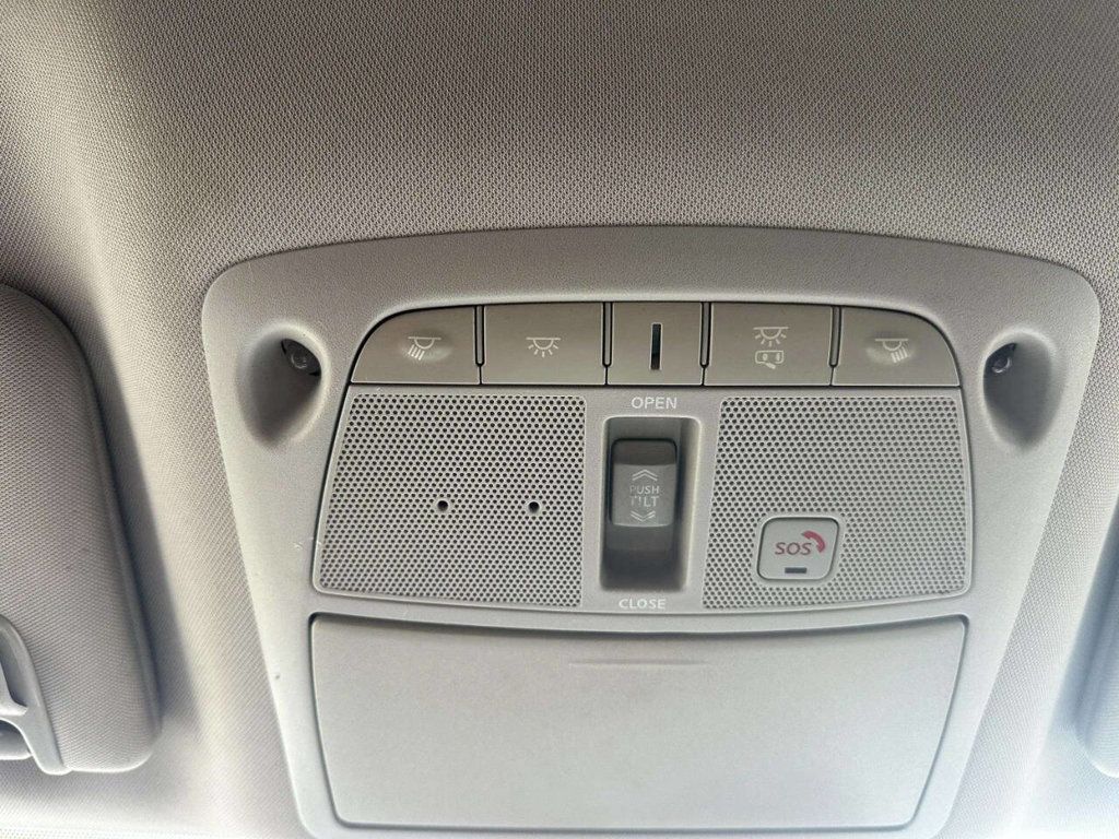 2017 Nissan Murano Platinum AWD 4dr SUV - 23017467 - 34