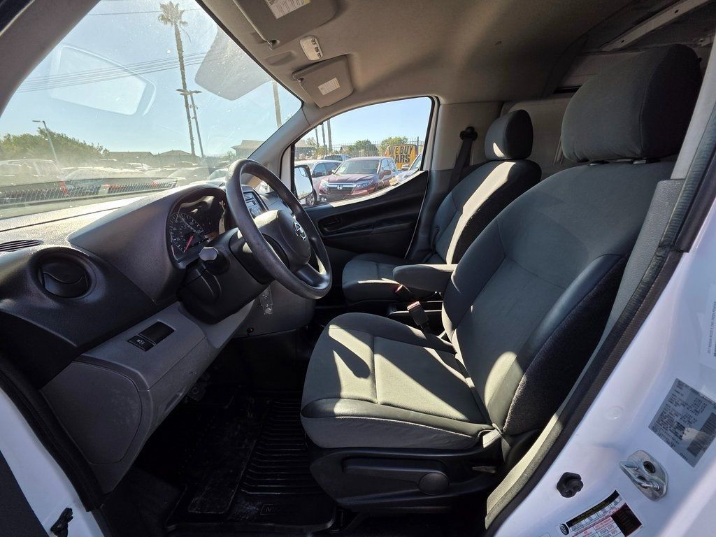 2017 Nissan NV200 Compact Cargo S 2.0L CVT - 22965953 - 17
