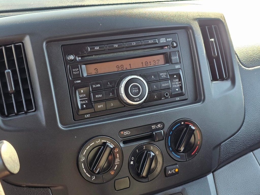 2017 Nissan NV200 Compact Cargo S 2.0L CVT - 22965953 - 22