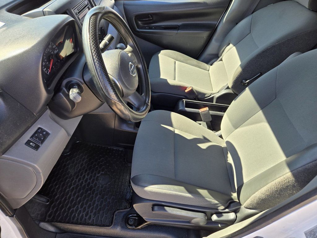 2017 Nissan NV200 Compact Cargo SV 2.0L CVT - 22954083 - 6