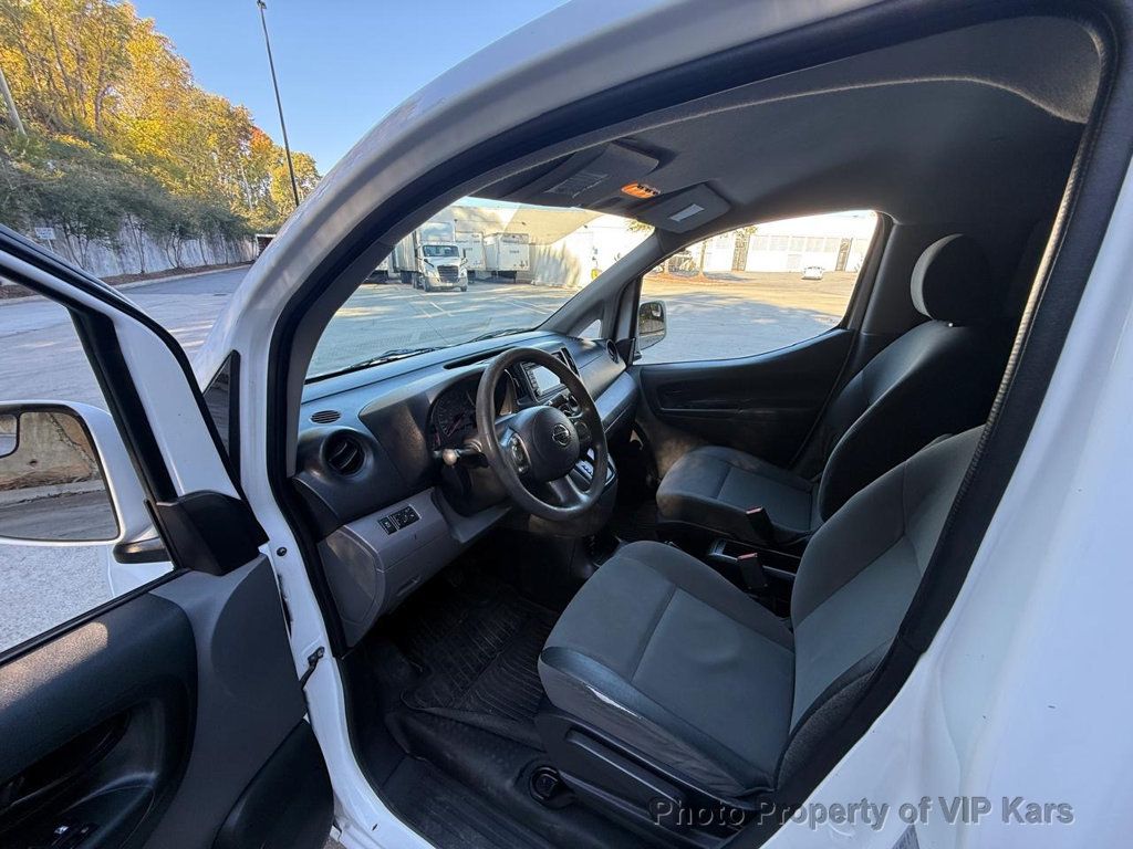 2017 Nissan NV200 Compact Cargo SV 2.0L CVT - 22940486 - 8