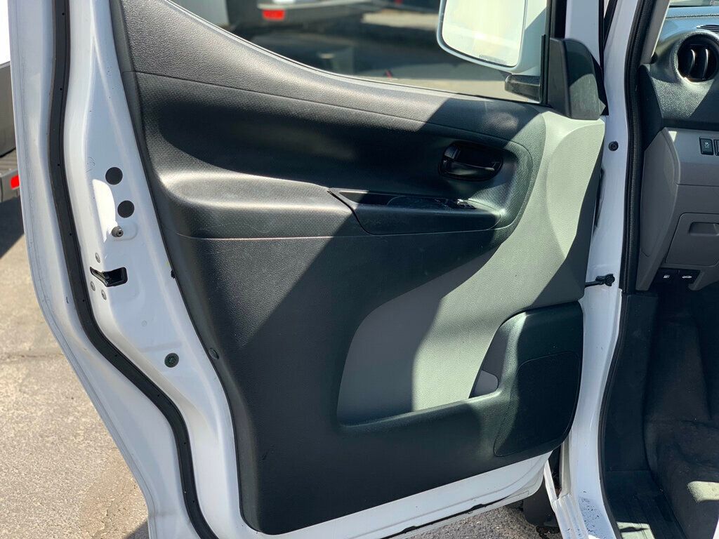 2017 Nissan NV200 Compact Cargo SV 2.0L CVT 1-Owner - 23046295 - 25