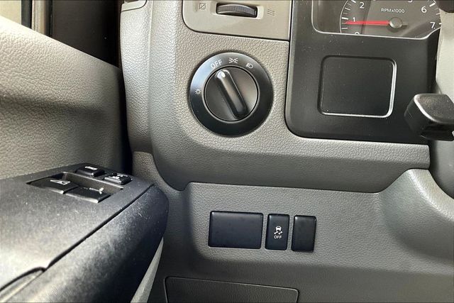 2017 Nissan NV Cargo 1500 S - 22940242 - 24