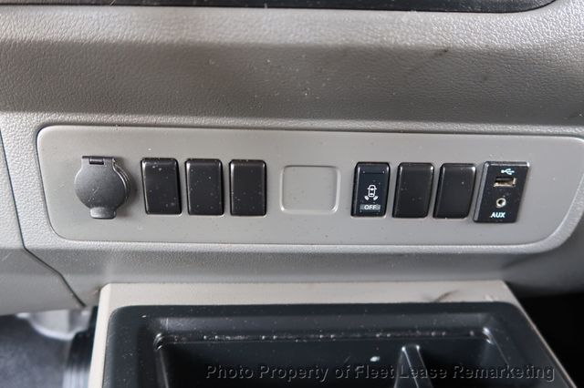 2017 Nissan NV Cargo NV1500 SV Low Roof Cargo Van Ladder Rack - 22951413 - 29