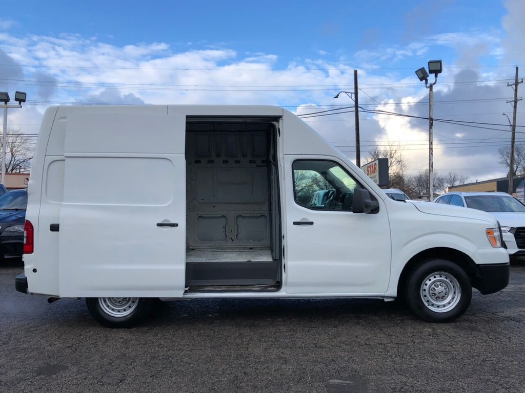 2017 nissan nv cargo nv2500 hd s