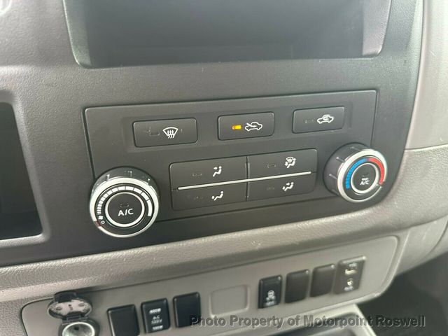 2017 Nissan NV Cargo NV2500 HD Standard Roof V8 SV - 22974926 - 16