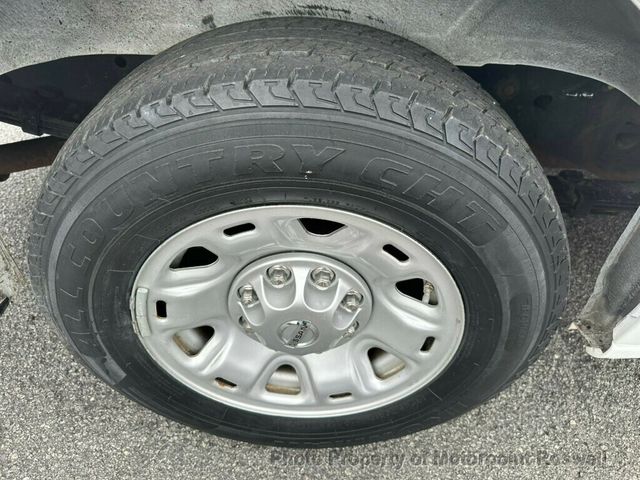 2017 Nissan NV Cargo NV2500 HD Standard Roof V8 SV - 22974926 - 20