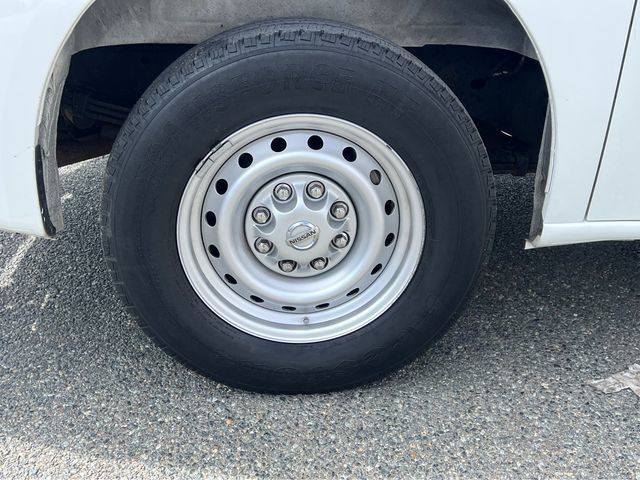 2017 Nissan NV Cargo S - 23015981 - 13