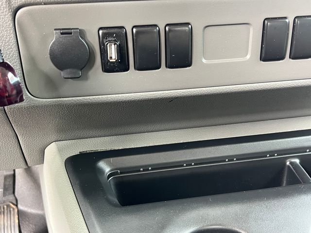 2017 Nissan NV Cargo S - 23015981 - 23