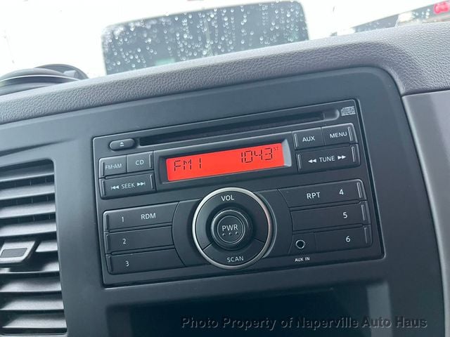 2017 Nissan NV Passenger 3500 HD S V6 - 22953615 - 11