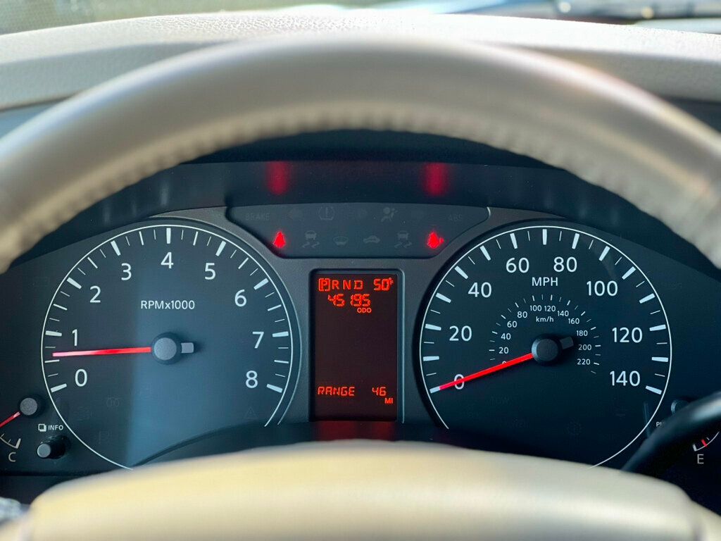 2017 Nissan NV Passenger V8 SL - 23000499 - 21
