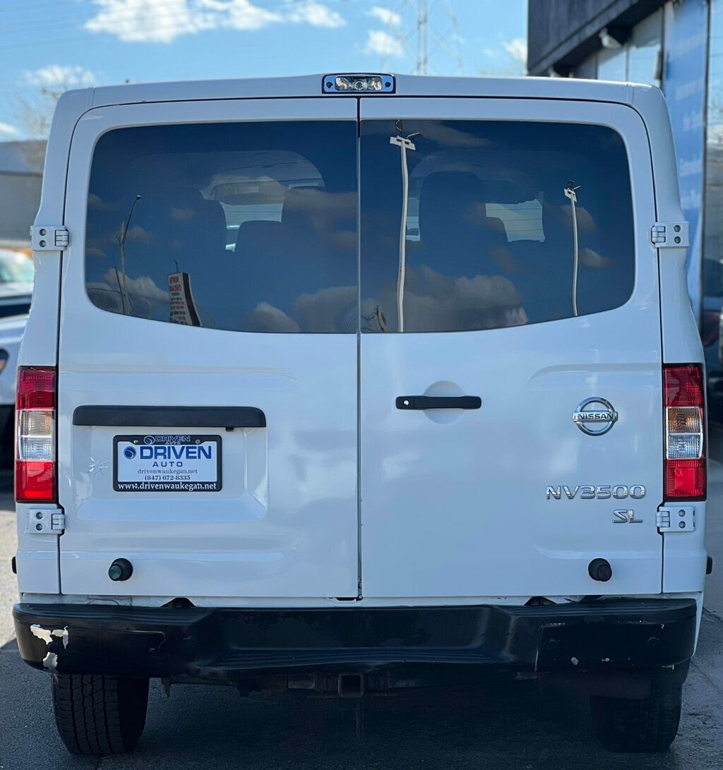 2017 Nissan NV Passenger V8 SL - 23000499 - 3
