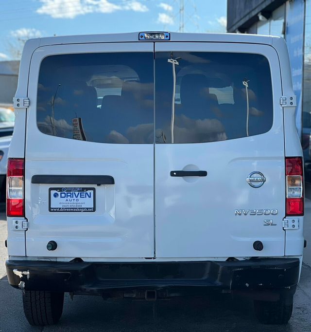 2017 Nissan NV Passenger V8 SL - 23000499 - 3