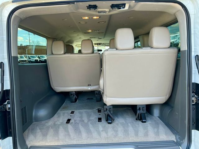 2017 Nissan NV Passenger V8 SL - 23000499 - 6