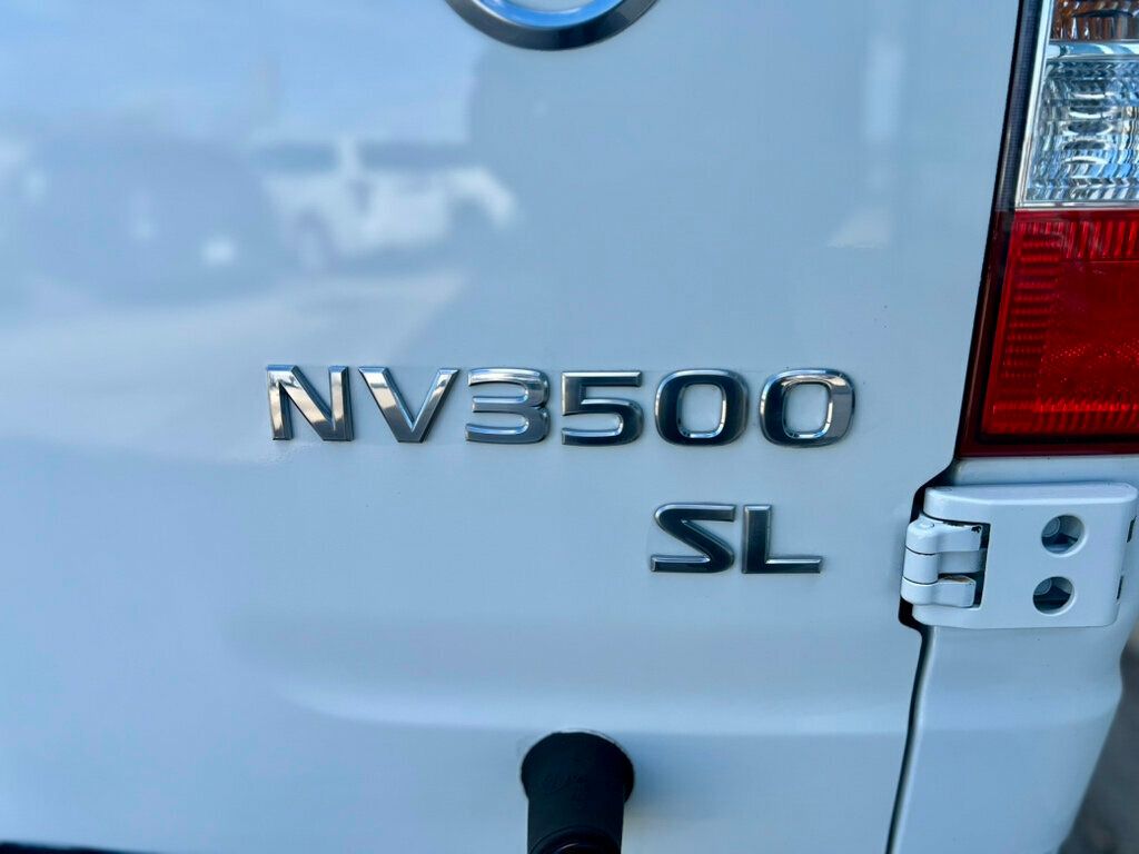 2017 Nissan NV Passenger V8 SL - 23000499 - 8