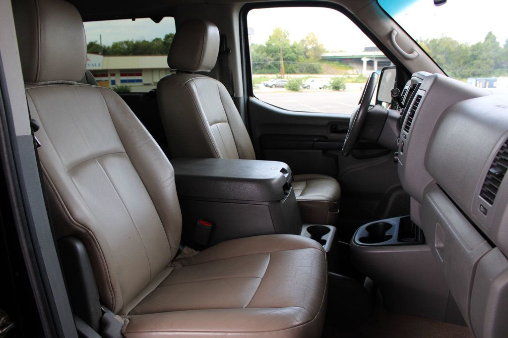2017 Nissan NV Passenger V8 SL - 23065193 - 11