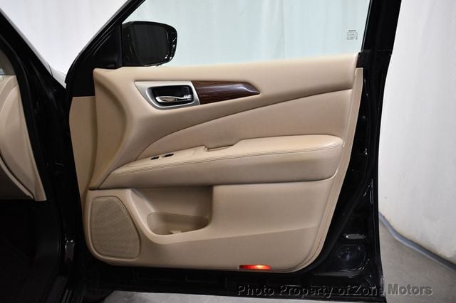 2017 Nissan Pathfinder 4x4 Platinum - 23072144 - 12
