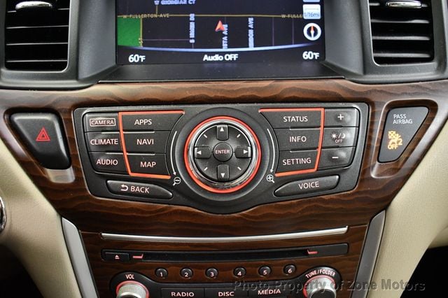 2017 Nissan Pathfinder 4x4 Platinum - 23072144 - 39