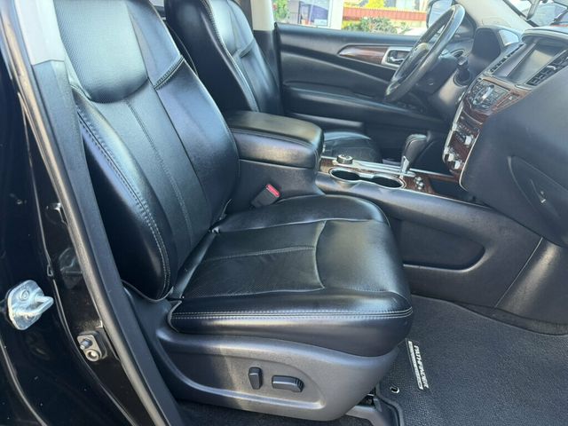 2017 Nissan Pathfinder 4x4 Platinum - 23075222 - 19
