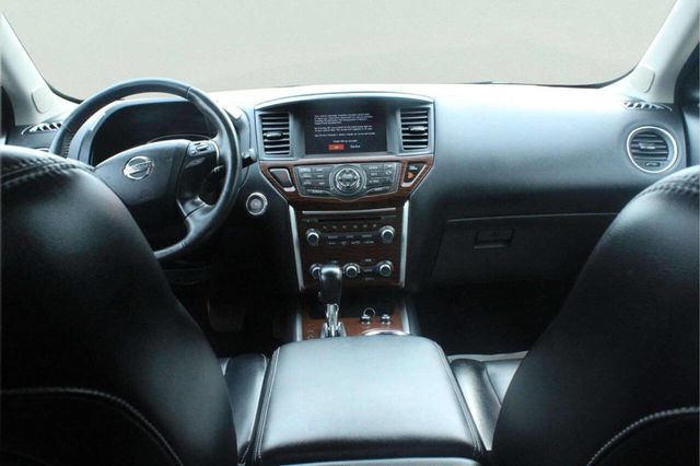 2017 Nissan Pathfinder 4x4 Platinum - 23003884 - 5
