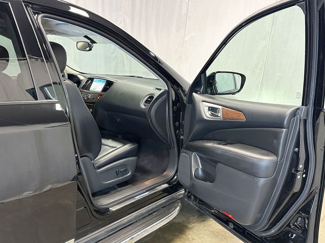 2017 Nissan Pathfinder 4x4 Platinum - 23062384 - 18