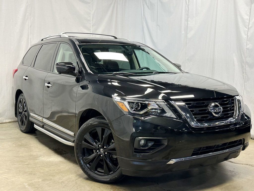 2017 Nissan Pathfinder 4x4 Platinum - 23062384 - 1