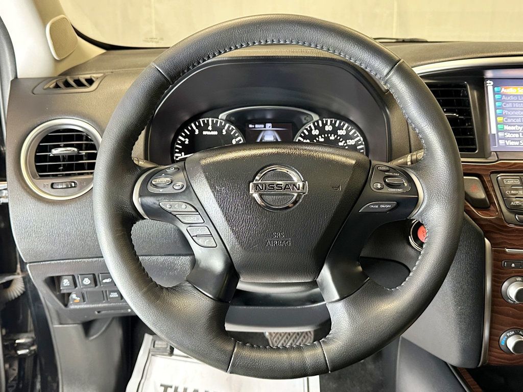 2017 Nissan Pathfinder 4x4 Platinum - 23062384 - 26