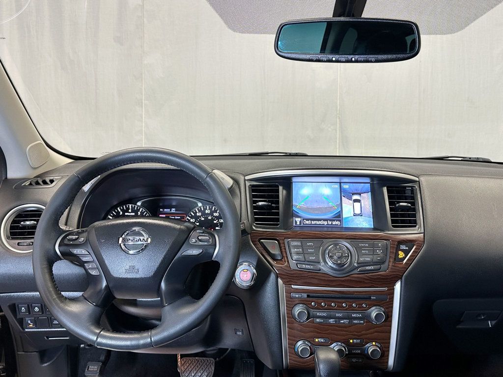 2017 Nissan Pathfinder 4x4 Platinum - 23062384 - 43