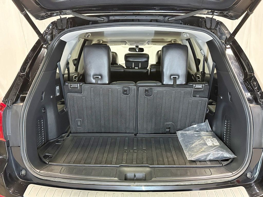 2017 Nissan Pathfinder 4x4 Platinum - 23062384 - 46