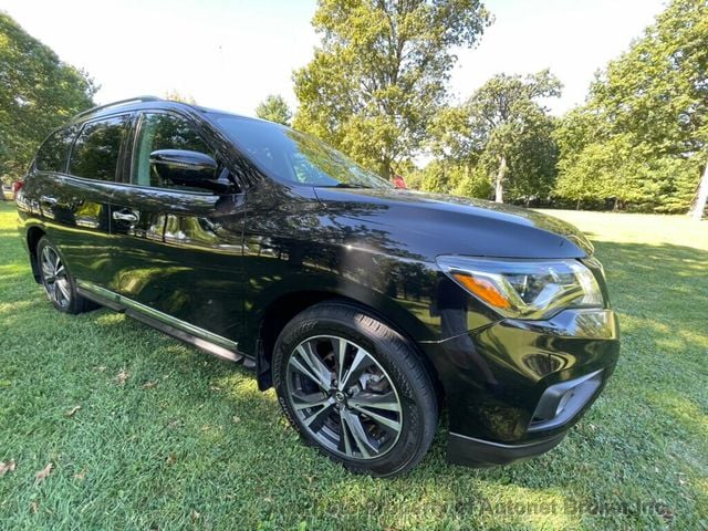 2017 Nissan Pathfinder 4x4 Platinum - 22610170 - 3