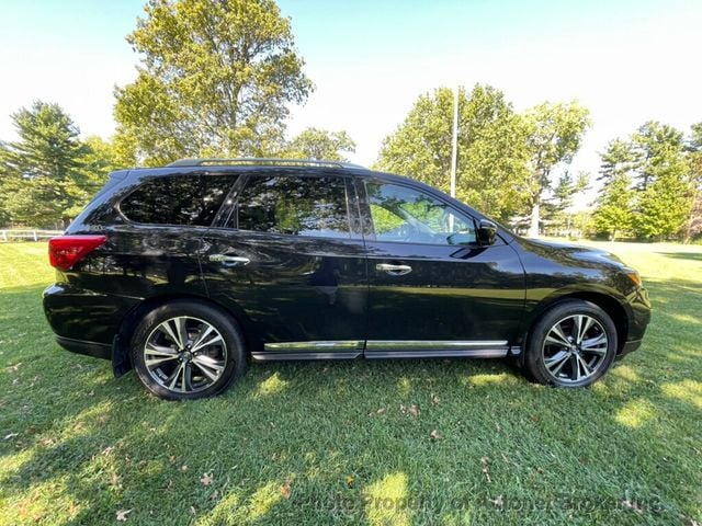 2017 Nissan Pathfinder 4x4 Platinum - 22610170 - 4