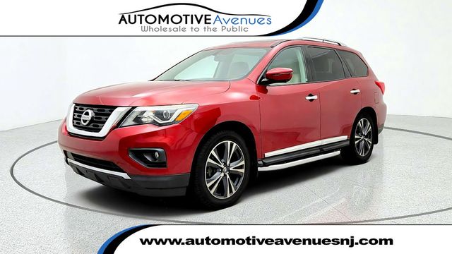 2017 Nissan Pathfinder 4x4 Platinum w/ Rear Entertainment System - 23082889 - 0