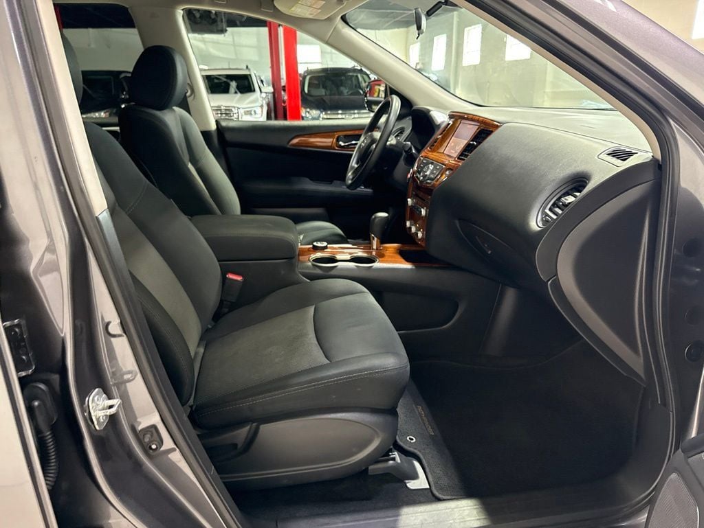 2017 Nissan Pathfinder 4x4 S - 23012023 - 37